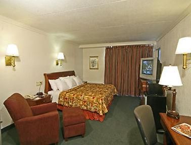 Knights Inn Greensboro Quarto foto
